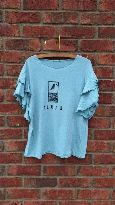 Bratr Martin — T-shirt with a hand-printed sailboat
